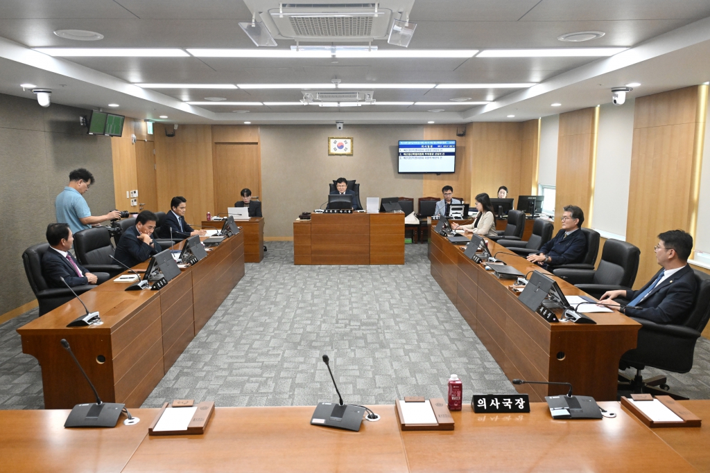제248회 임시회 제1차예산결산특별위원회 이미지(3)