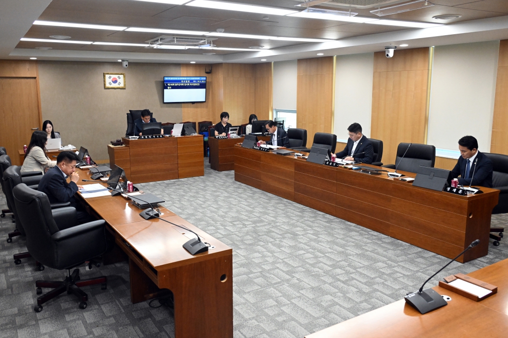 제247회 임시회 (폐회중) 제1차 의회운영위원회 이미지(4)