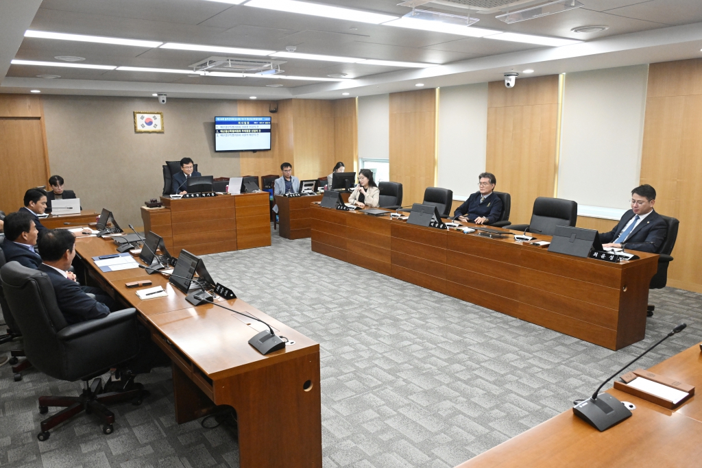 제248회 임시회 제1차예산결산특별위원회 이미지(2)