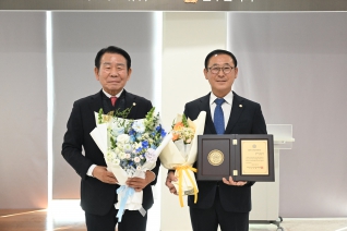 대한민국지방의정봉사상 이상우 의원 수상 대표이미지