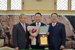 조충제 의원 의정봉사 대상 수상 대표이미지