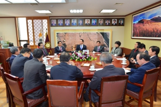 신장열군수, 장한연 부군수 내방 대표이미지