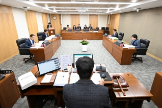 제242회 제2차 정례회 제7차 경제건설위원회 대표이미지